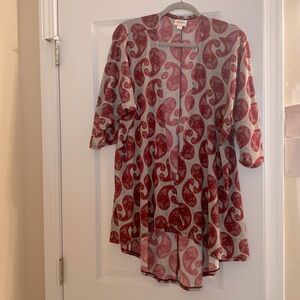 LuLaRoe Lindsay Kimono cranberry red paisley. Soft, stretchy & versatile. Small